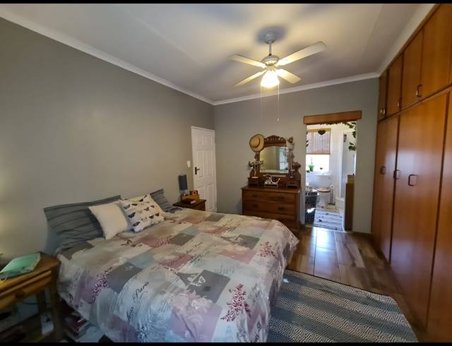 3 BEDROOM TOWNHOUSE TO LET IN LANGENHOVENPARK